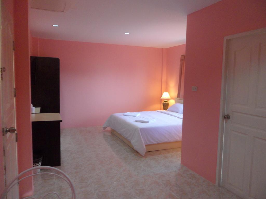 Pranee Mansion Airport Apartment Ban Bo Han Room photo
