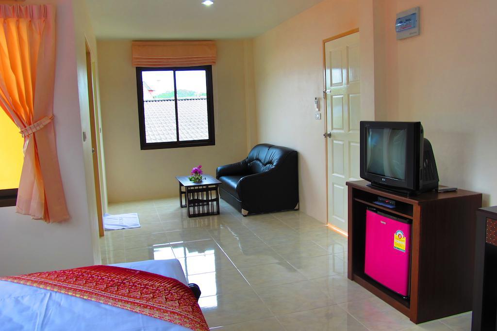 Pranee Mansion Airport Apartment Ban Bo Han Room photo